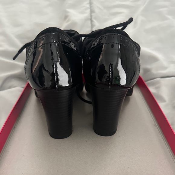 Dexflex Comfort Black Glossy Lace-Up heels - Picture 3 of 7